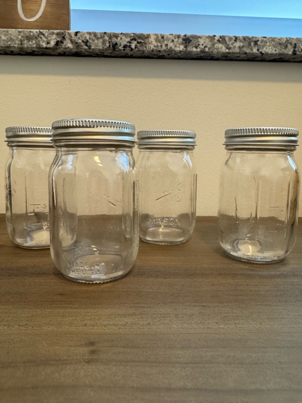 Mason Jar 4oz with Silver Lid set of 4